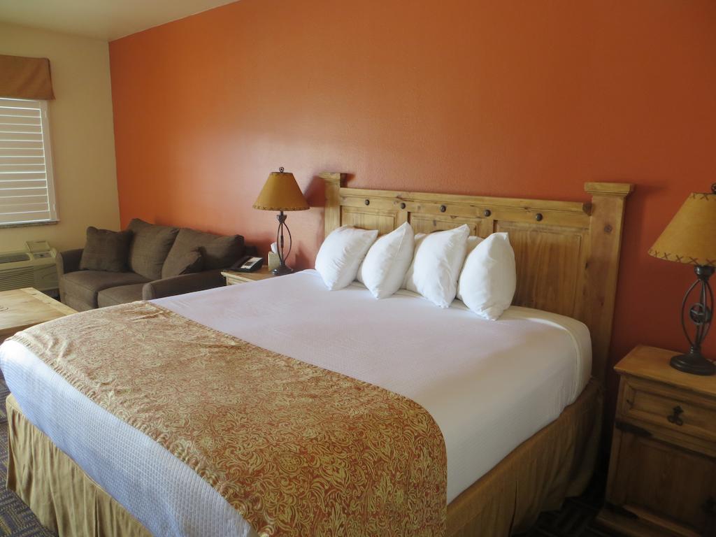 Hotel Texas Cuero Dış mekan fotoğraf