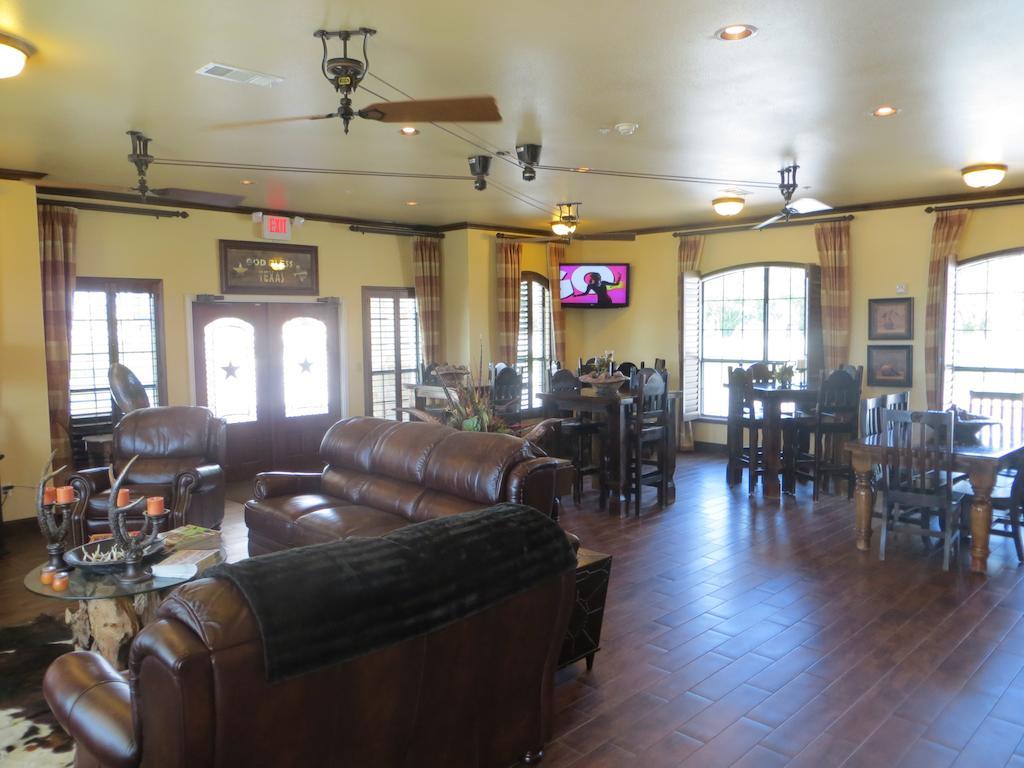 Hotel Texas Cuero Dış mekan fotoğraf