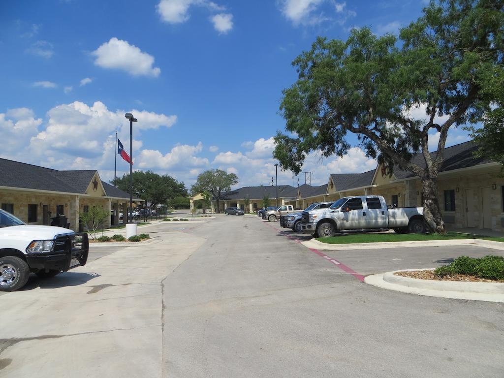 Hotel Texas Cuero Dış mekan fotoğraf